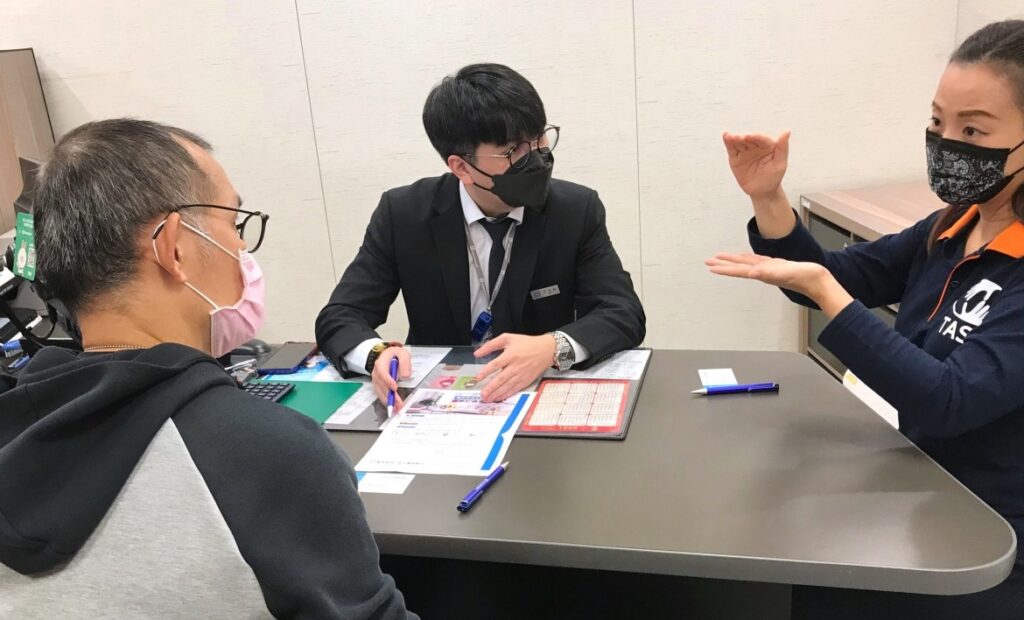 北富銀為業界第一家推出真人手語翻譯服務的銀行