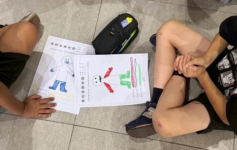基金會114年度在新竹11所國小開始推動SEL(社會情緒學習)計畫。培訓教師、打造學習角落，讓孩子在認識自己、理解他人的歷程中，培養受用一生的情緒素養。 圖／新代教育基金會提供
